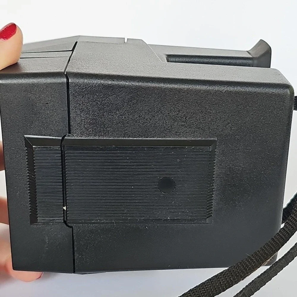 Polaroid One-Step Flash 600 Plus Instant Red Stripe Film Camera W/ Strap 1614